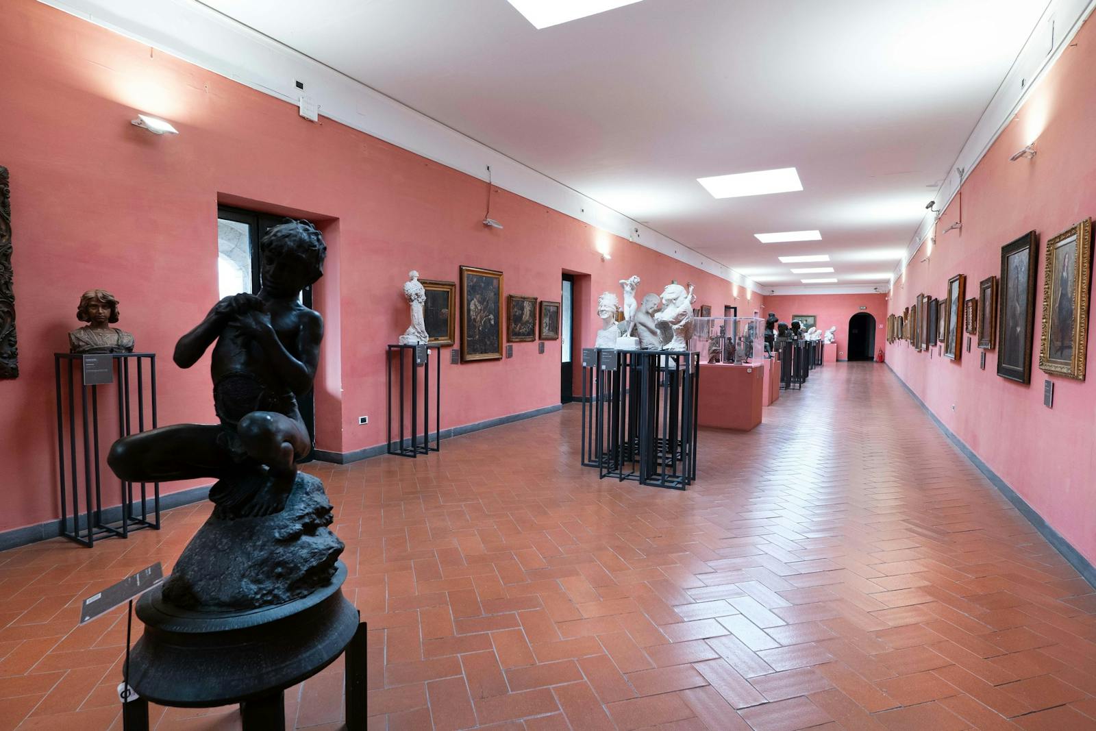 Vista interior del museo del Castel Nuovo
