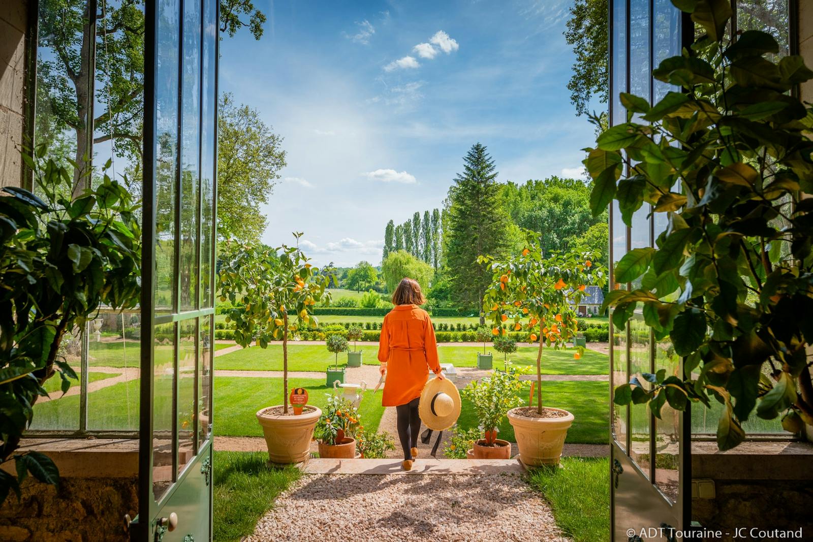 Vista da laranjeira para os jardins do Castelo Gaillard