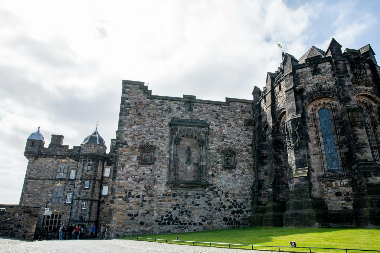 Low-angle view of the Edinburgh Castle facade