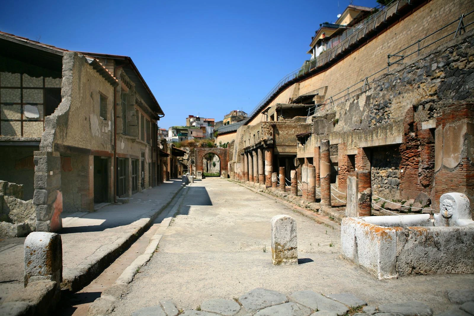 À Ercolano, le parc archéologique restera ouvert le 15 août malgré l’affluence record