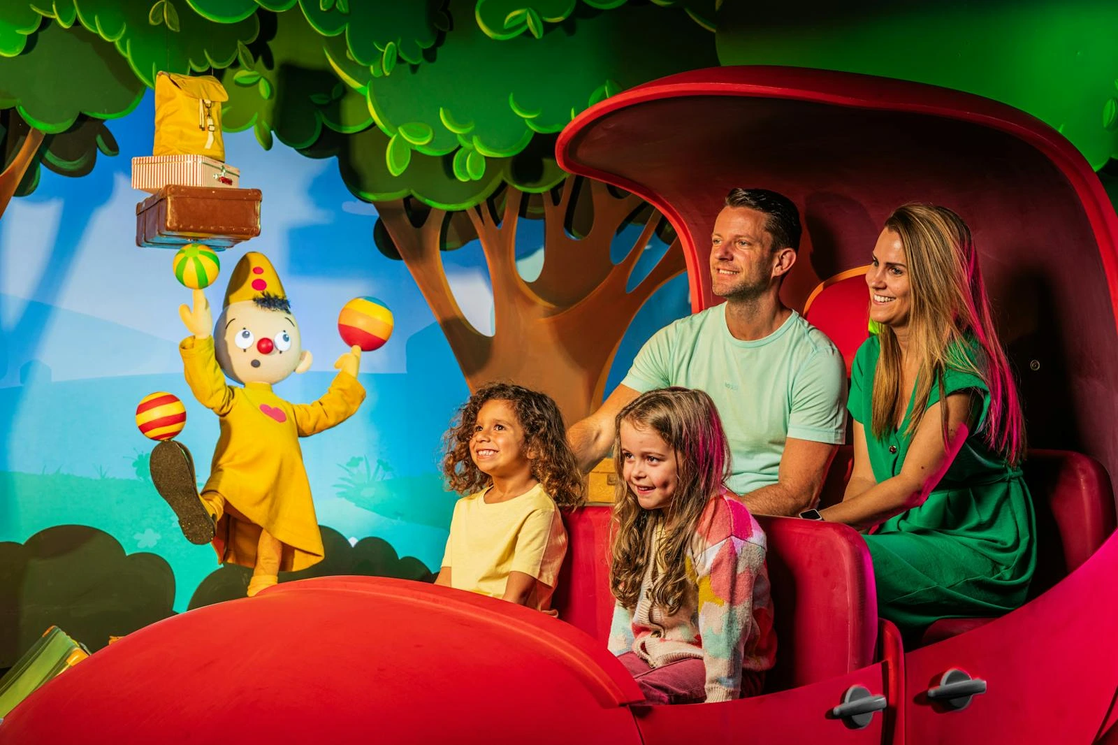 Świąteczny brunch bożonarodzeniowy i noworoczny za 80 € trafia do Plopsaland Theater Hotel, napoje w cenie