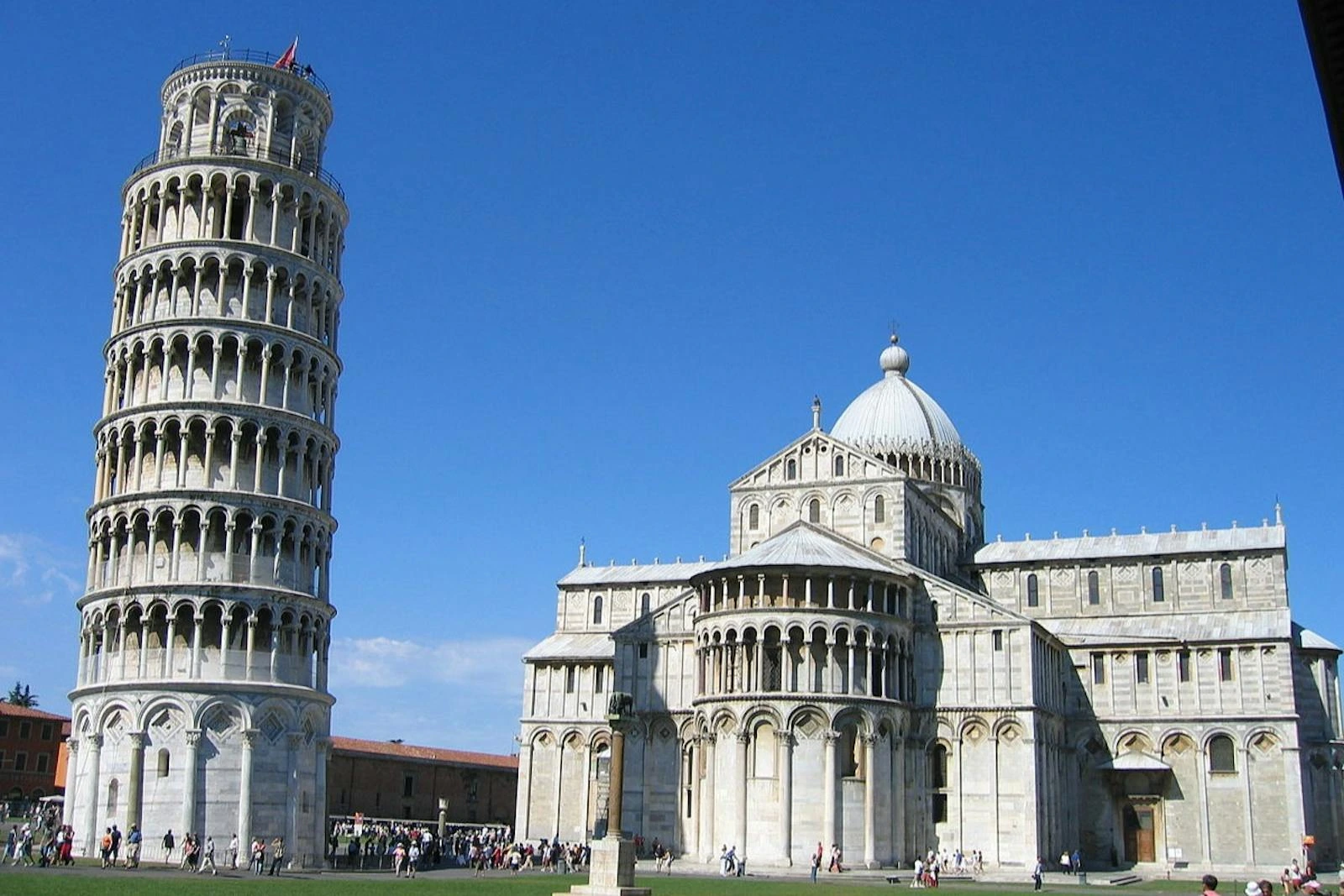 Piazza dei Miracoli : un rendez-vous autour des restaurations et de la préservation du patrimoine monumental